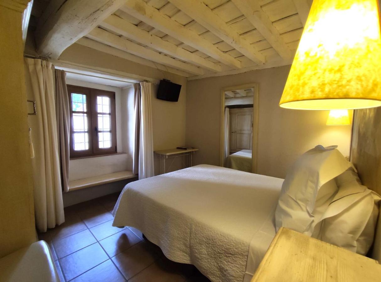 Posada Restaurante Casa De La Sal Candelario Bagian luar foto