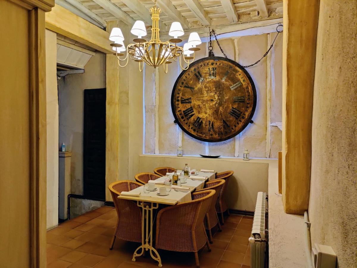 Posada Restaurante Casa De La Sal Candelario Bagian luar foto